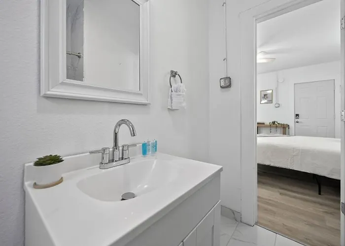 Unit 4 Charming Private Country house Pensacola